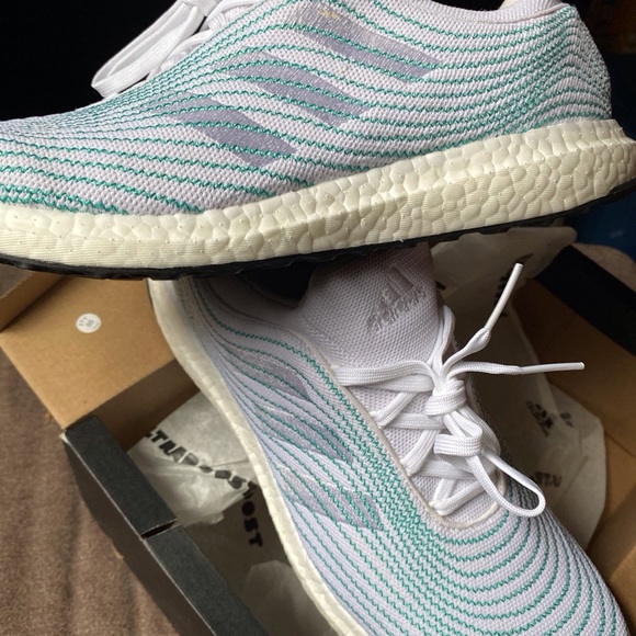 Adidas UltraBoost Parley DNA - Picture 7 of 8